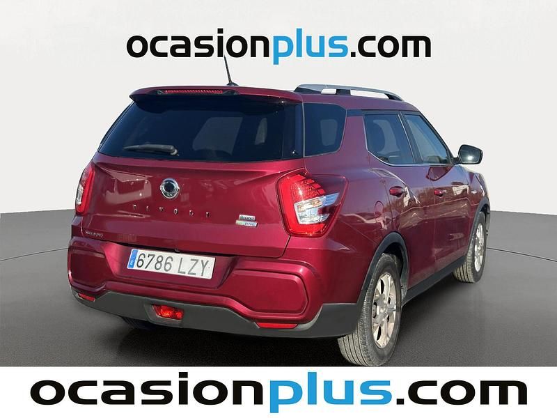 Usado Ssangyong (KGM) Tivoli 163 CV (119 kW) 2022 Rojo SUV