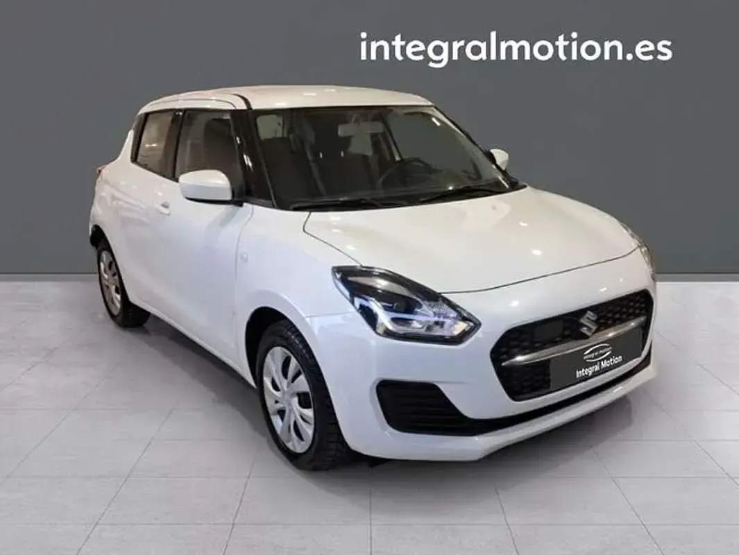 Usado Suzuki Swift GLX 90 CV (66 kW) 2021 Blanco Utilitario