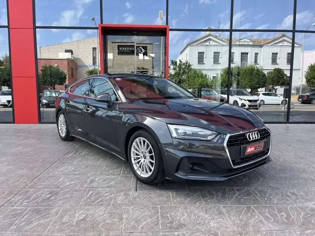 Usado Audi A5 S-Line 136 CV (100 kW) 2021 Gris Coupe