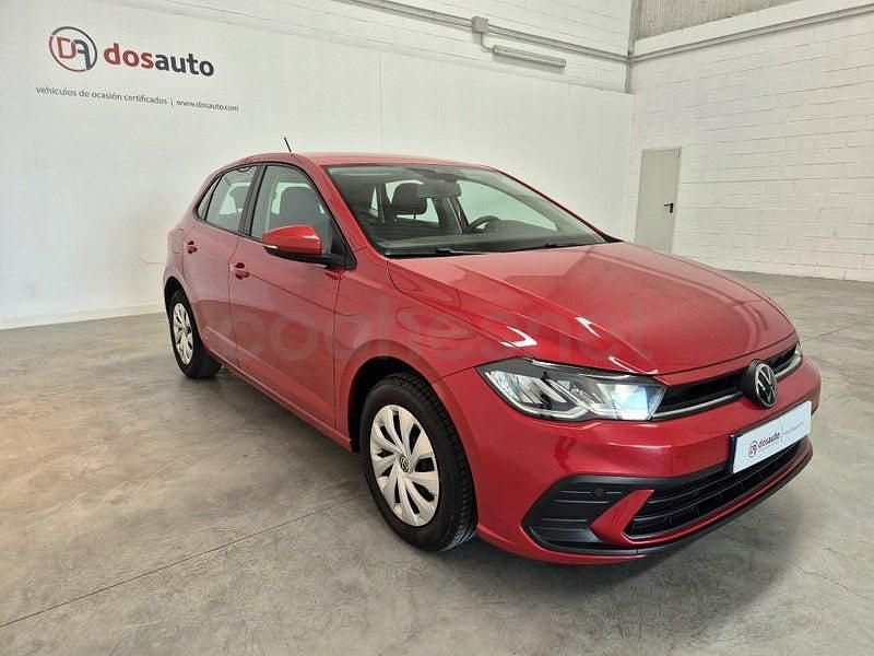 Usado VW Polo Life 95 CV (69 kW) 2022 Granate Utilitario