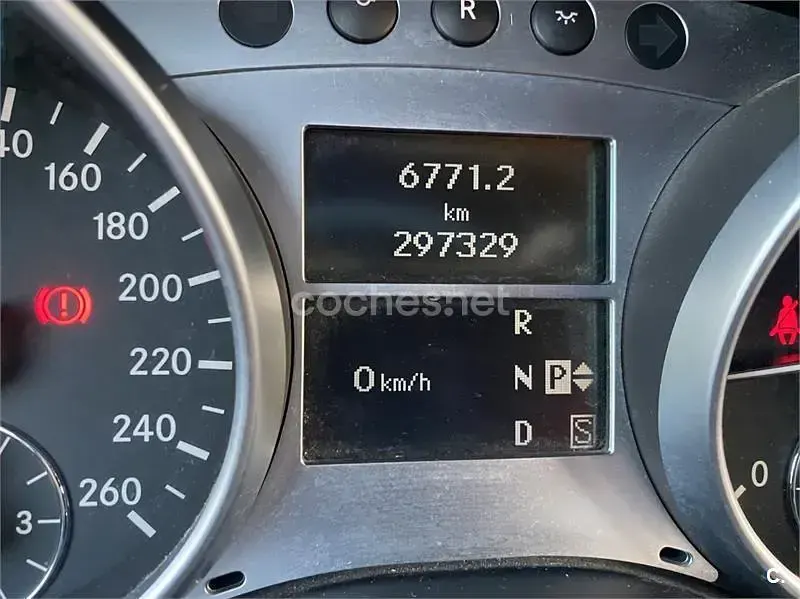 Usado Mercedes ML320 AMG Edition 1 224 CV (164 kW) 2008 Negro SUV