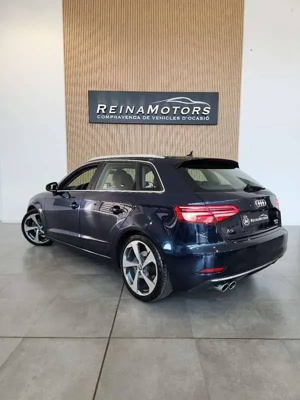 Usado Audi A3 Sportback Advanced 150 CV (110 kW) 2016 Azul Utilitario