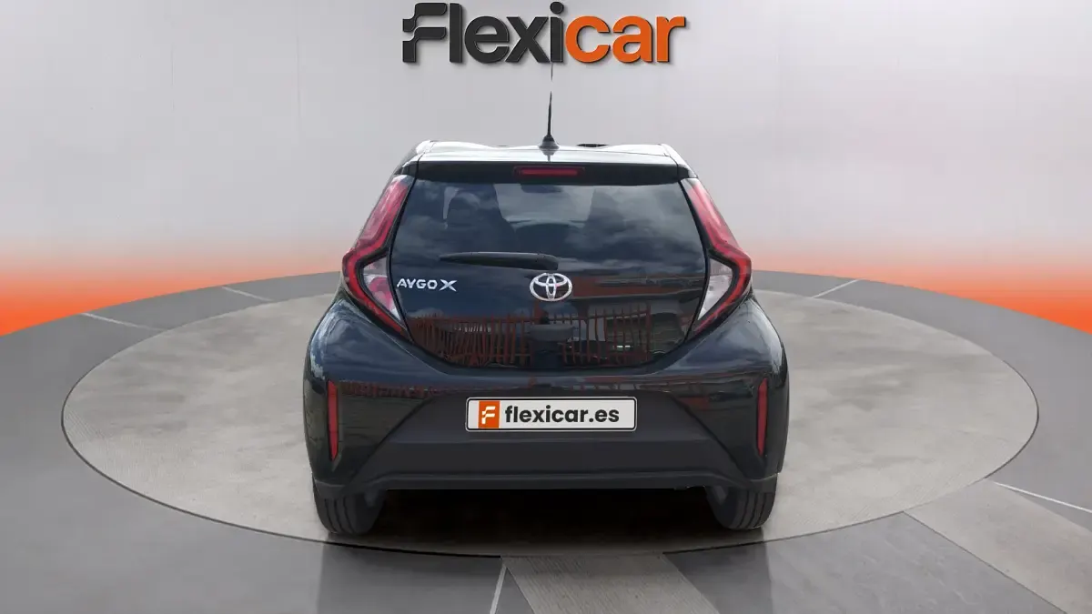 Usado Toyota Aygo X Limited 72 CV (52 kW) 2024 Negro SUV