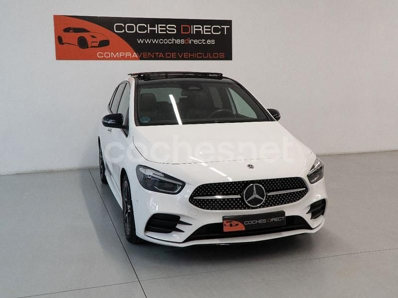 Blanco Usado 2023 Mercedes B180 Monovolumen | 32.000 € (Un poco caro) - Imagen 1/4