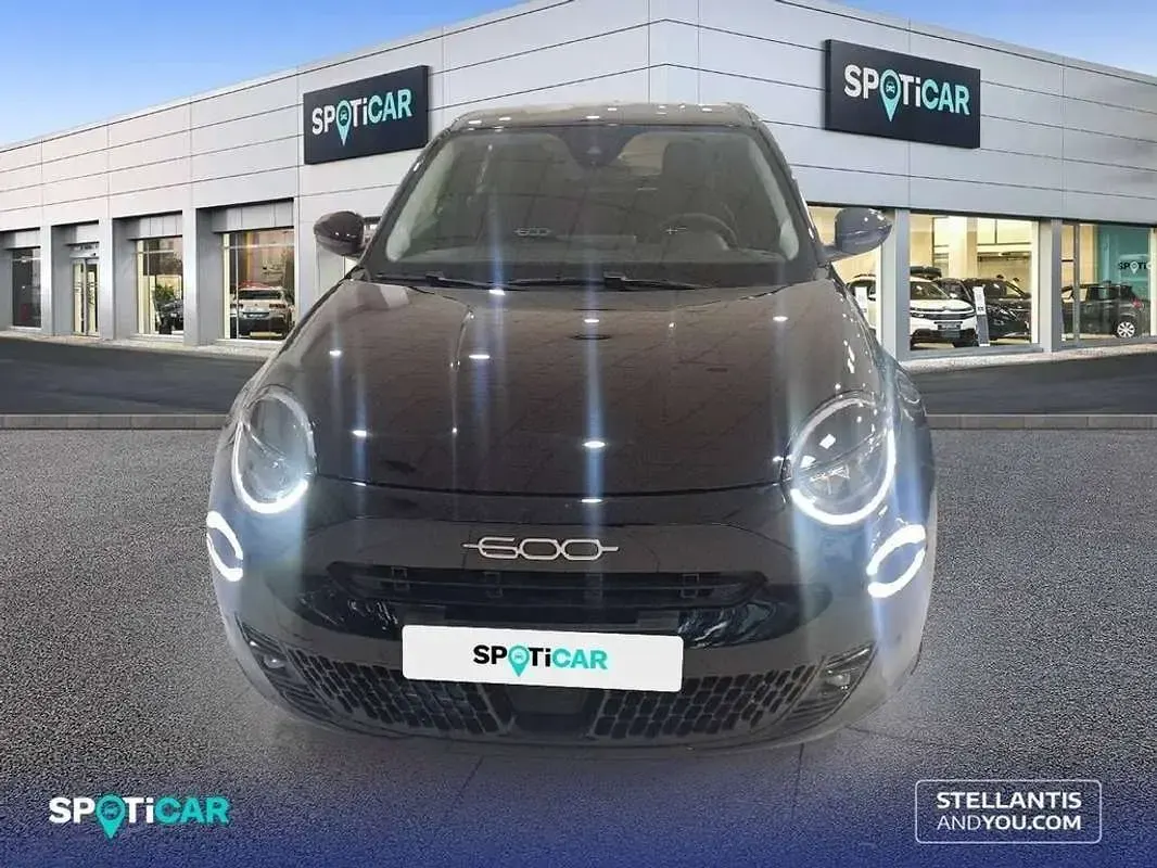 Nuevo Fiat 600 La Prima 147 CV (108 kW) 2025 Negro SUV