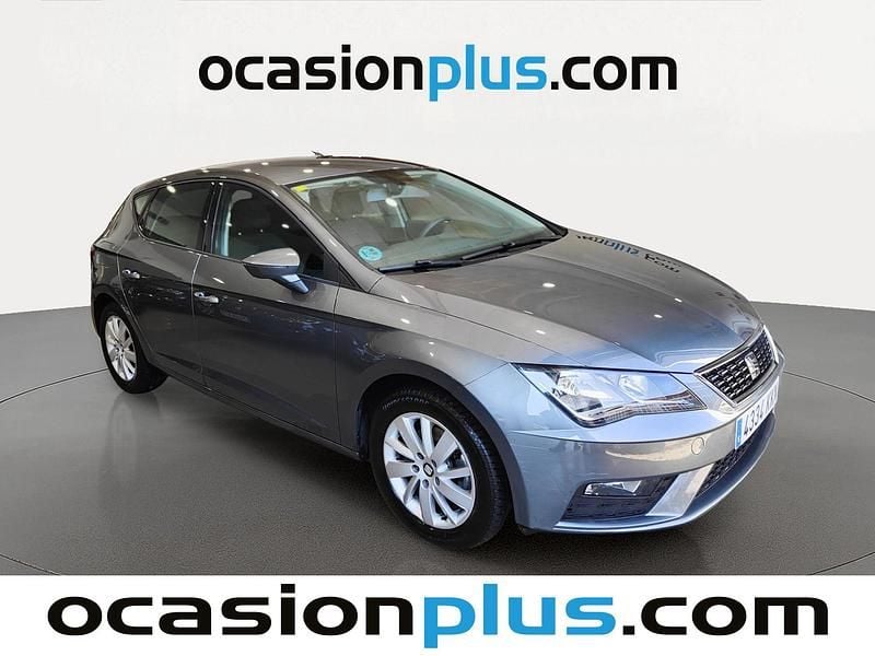 Usado Seat Leon Reference 115 CV (84 kW) 2018 Gris Utilitario