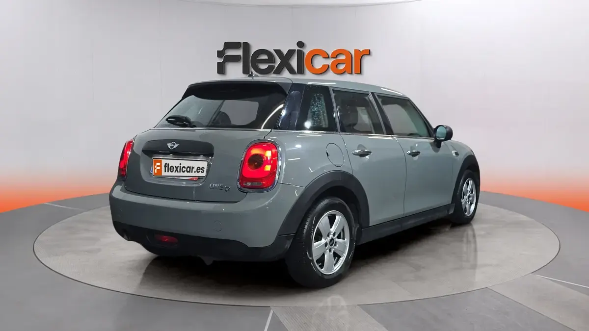 Usado Mini One D 95 CV (69 kW) 2018 Gris Utilitario
