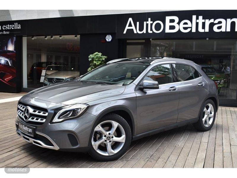 Usado Mercedes GLA200 Urban 156 CV (114 kW) 2017 Gris SUV