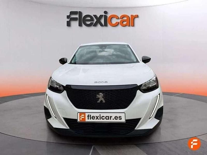 Usado Peugeot 2008 Active 110 CV (80 kW) 2022 Blanco SUV