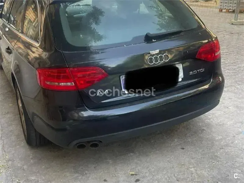 Usado Audi A4 143 CV (105 kW) 2009 Negro Familiar