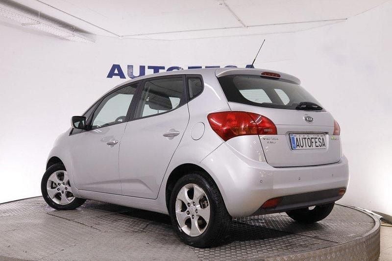 Occasion Kia Venga 128 PK (94 kW) 2011 Zilver Hatchback