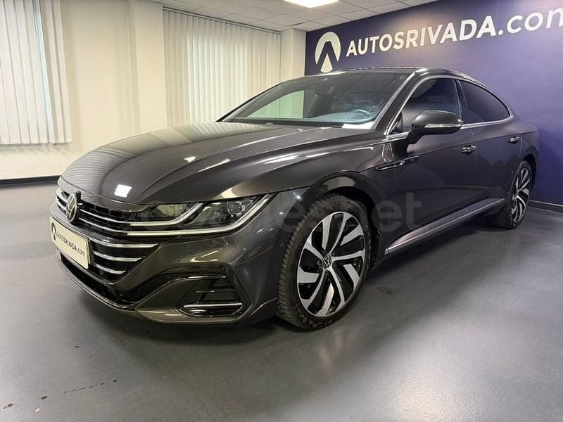 Usado VW Arteon R-line 150 CV (110 kW) 2022 Gris / plata Berlina