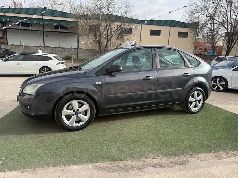 Usado Ford Focus Trend 115 CV (84 kW) 2006 Azul Berlina
