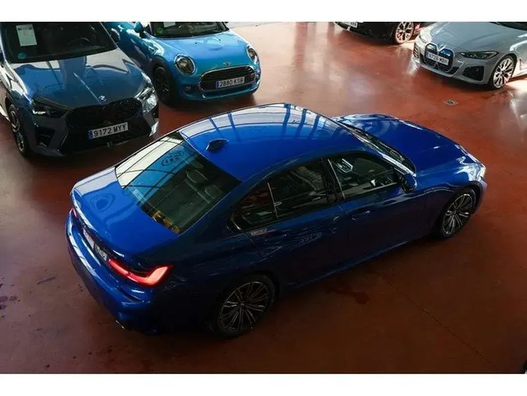 Usado BMW 330e Sport Line 292 CV (214 kW) 2020 Azul Berlina