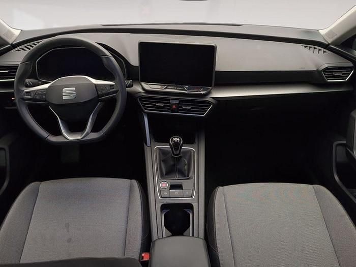 Usado Seat Leon Style 116 CV (85 kW) 2025 Gris