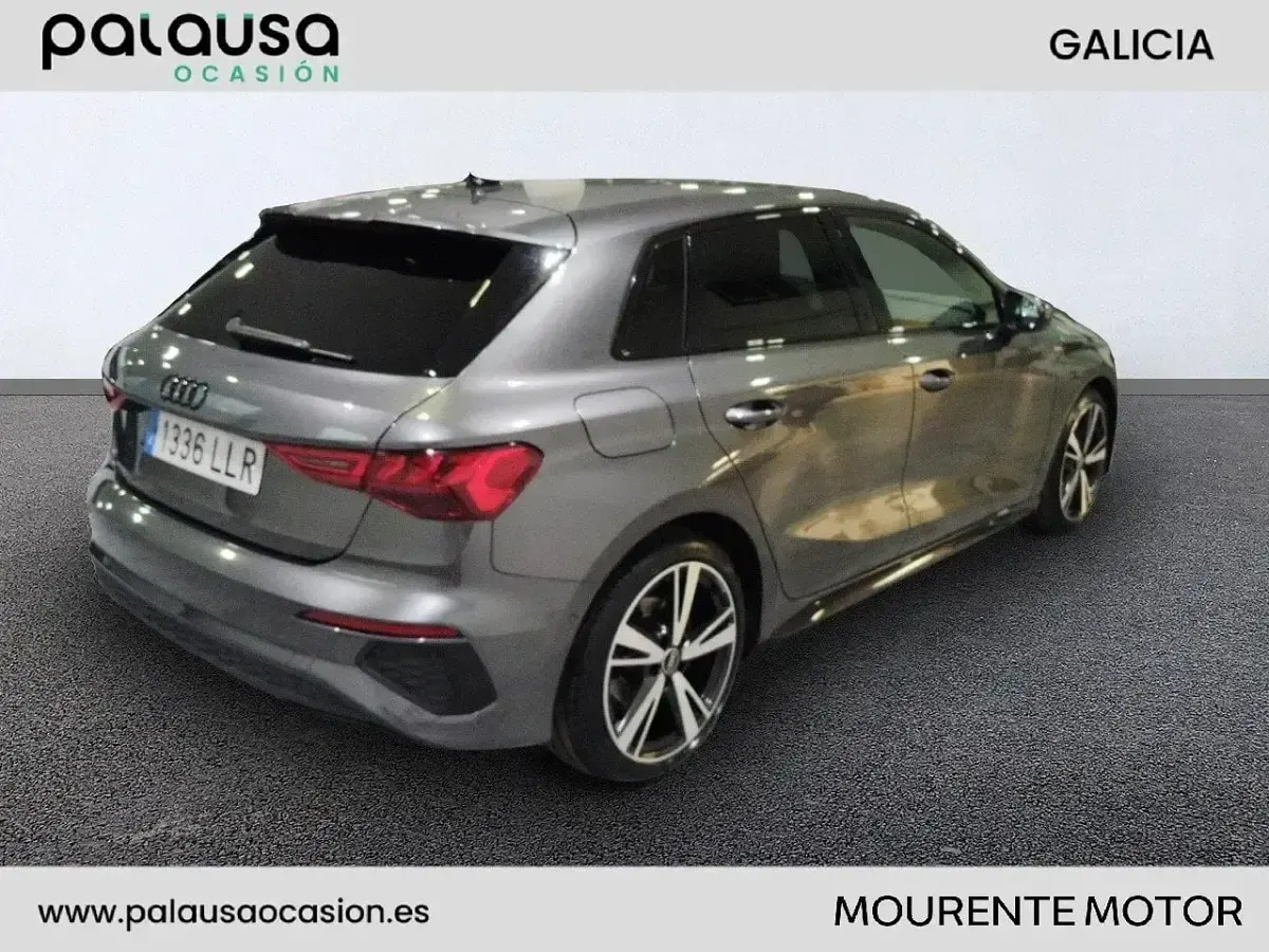 Usado Audi A3 150 HP (110 kW) 2020 Cinzento Sedan