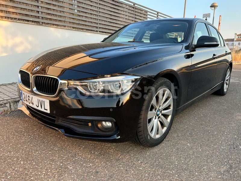 Azul Usado 2017 BMW 318 Berlina | 15.300 € (Buen precio) - Imagen 1/2
