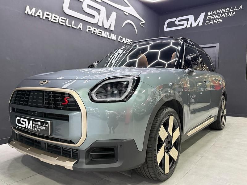 Gris / plata Usado 2024 Mini Cooper S Countryman Favoured SUV | 45.990 € - Imagen 1/4