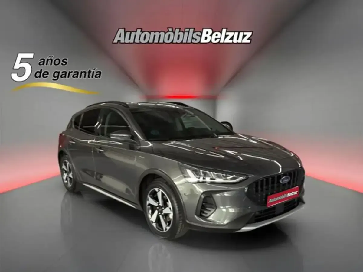 Usado Ford Focus Active 155 CV (114 kW) 2024 Gris Utilitario