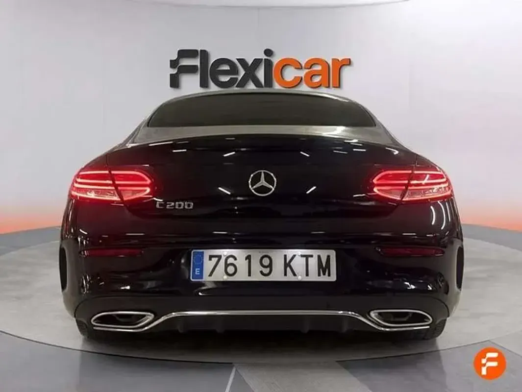 Używany Mercedes C200 184 KM (135 kW) 2019 Czarny Coupe