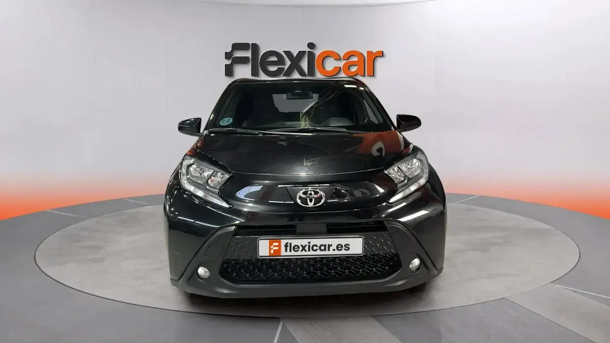 Usado Toyota Aygo X 72 CV (52 kW) 2024 Negro SUV