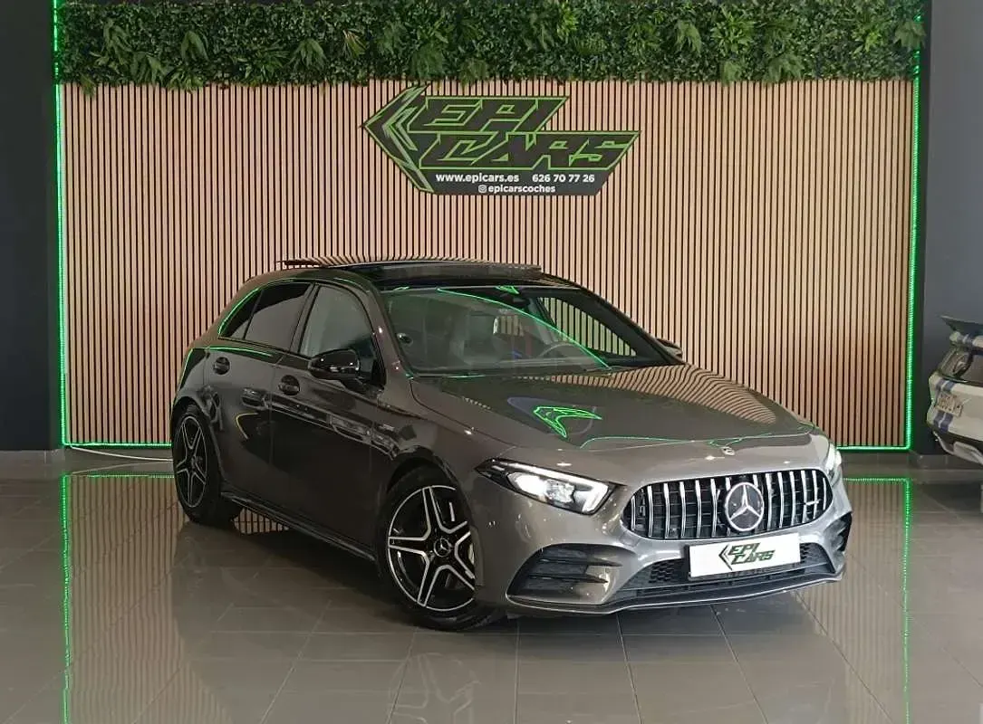 Usado Mercedes A35 AMG AMG 306 CV (225 kW) 2019 Gris Utilitario