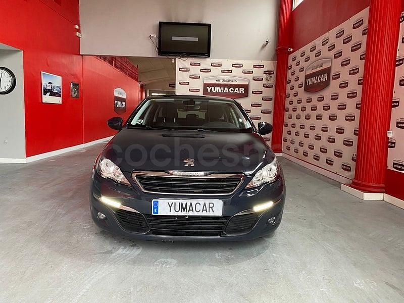 Usado Peugeot 308 SW Active 115 CV (84 kW) 2014 Negro Familiar