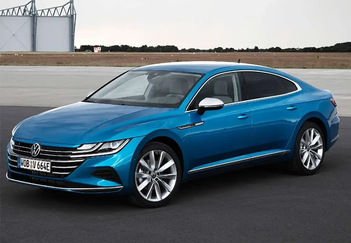Usado VW Arteon Elegance 150 CV (110 kW) 2022 Gris Coupe