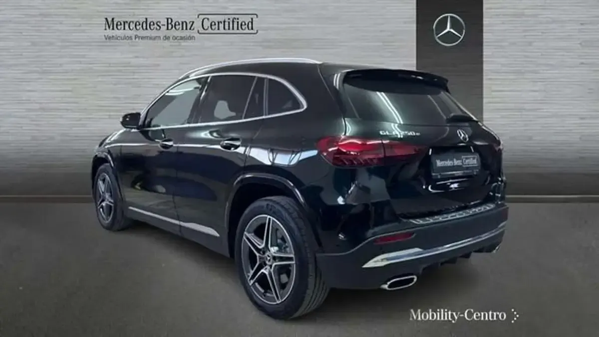 Usado Mercedes GLA250 217 CV (159 kW) 2025 Negro SUV