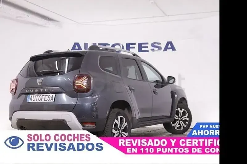 Usado Dacia Duster Prestige 115 CV (84 kW) 2021 Gris / plata SUV