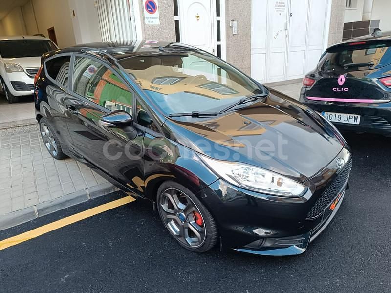 Usado Ford Fiesta ST 182 CV (133 kW) 2014 Negro Berlina