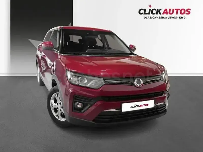Usado SsangYong Tivoli 128 CV (94 kW) 2023 Rojo SUV