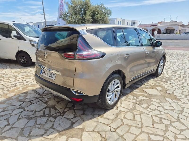Usado Renault Espace Zen 160 CV (117 kW) 2016 Gris / plata Monovolumen