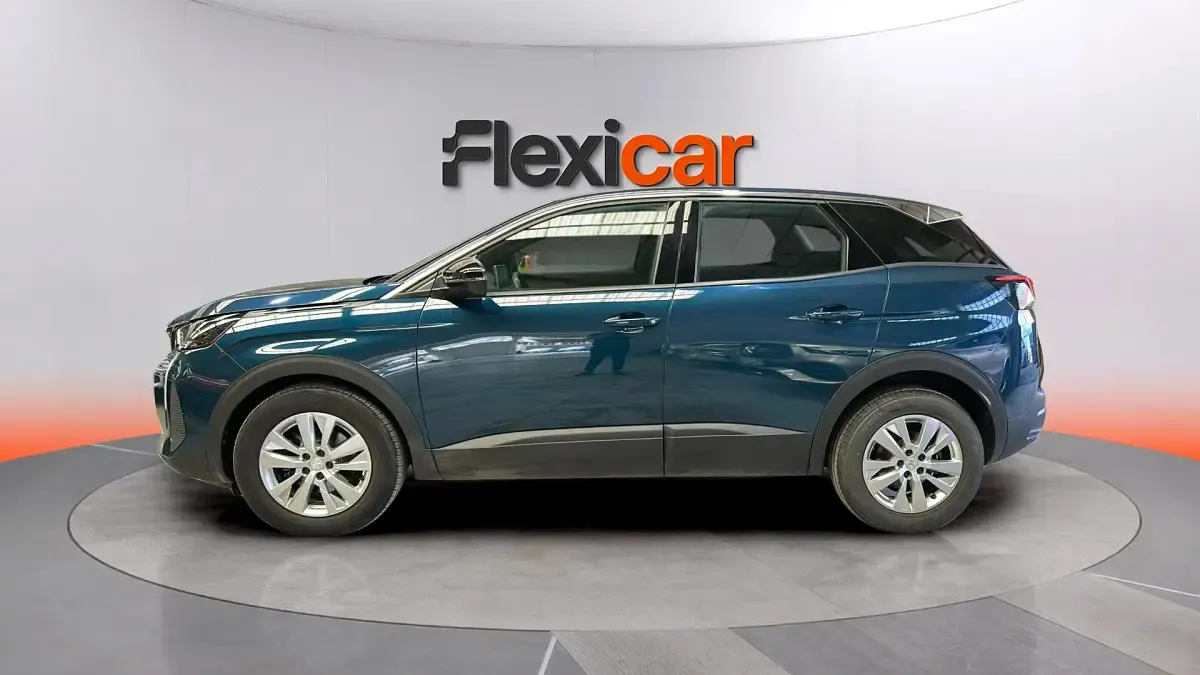 Usado Peugeot 3008 Active 131 CV (96 kW) 2024 Azul SUV
