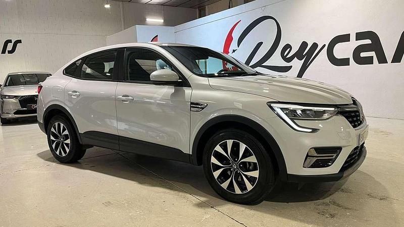 Usado Renault Arkana Equilibre 143 CV (105 kW) 2023 Blanco SUV