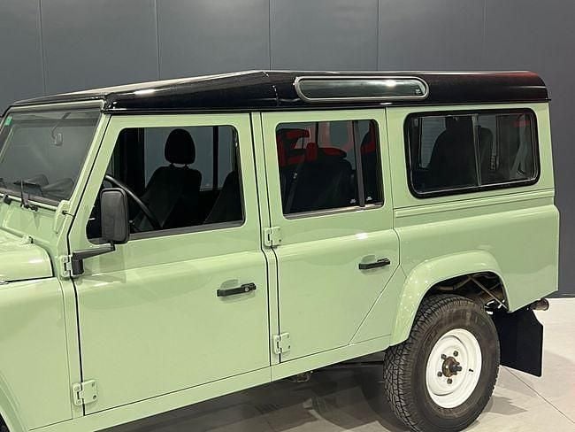 Usado Land Rover Defender 122 CV (89 kW) 2015 Verde Familiar
