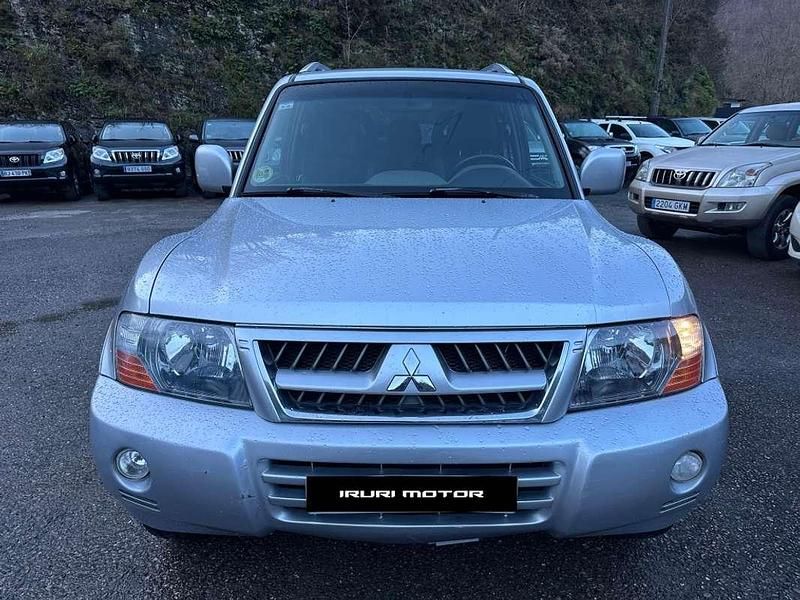 Usado Mitsubishi Montero 160 CV (117 kW) 2006 Plateado SUV