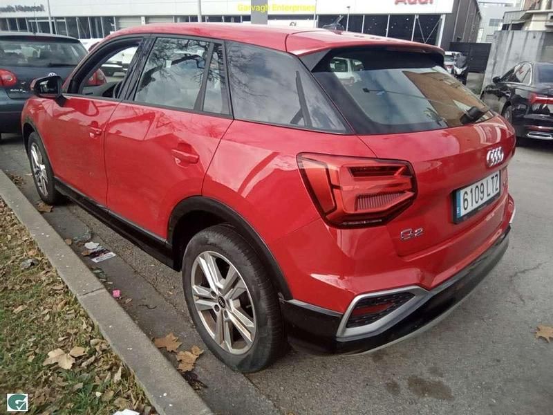 Usado Audi Q2 Advanced 150 CV (110 kW) 2021 Rojo SUV