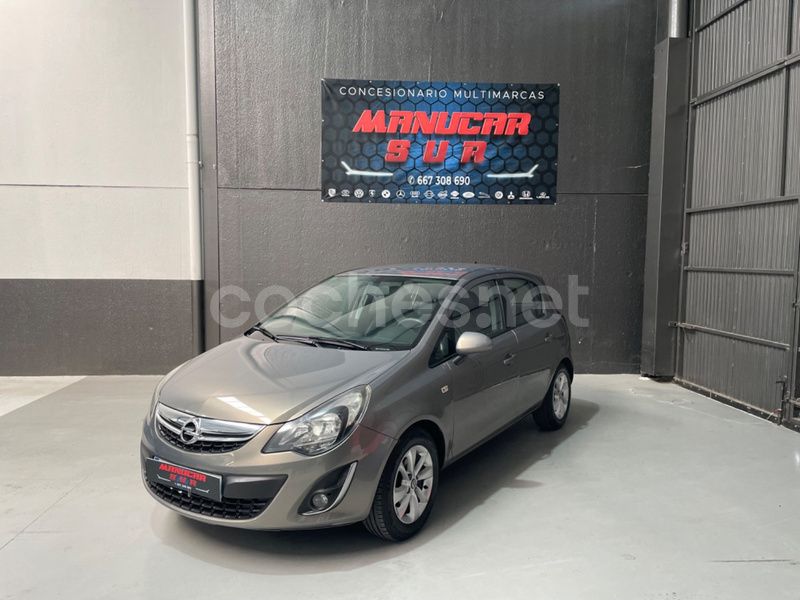 Gris / plata Usado 2014 Opel Corsa Selective Berlina | 5900 € (Precio justo) - Imagen 1/4
