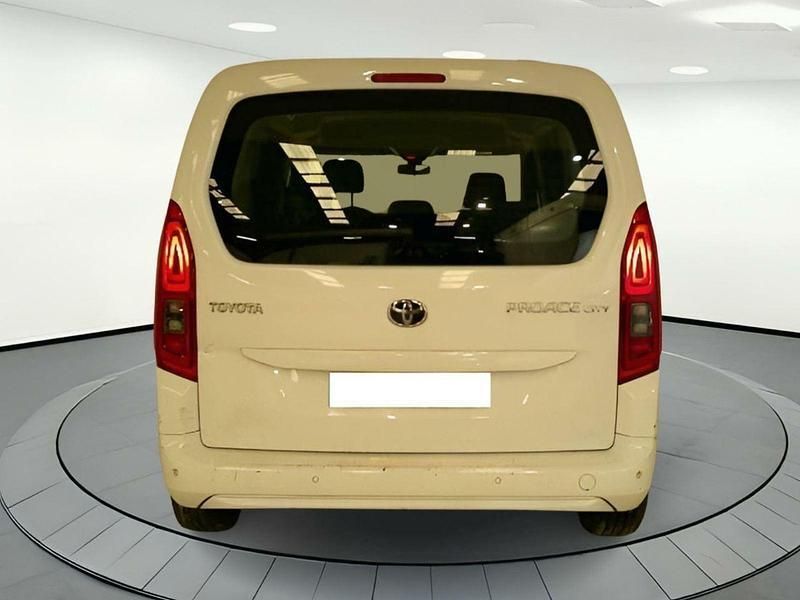 Usado Toyota Proace City City 102 CV (75 kW) 2020 Blanco Monovolumen