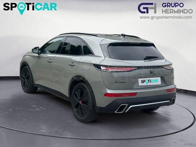 Usado DS Automobiles DS7 Crossback Performance 225 CV (165 kW) 2023 Gris / plata SUV
