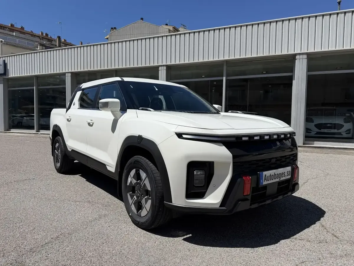 Nuevo SsangYong Musso 174 kW (237 CV) 2026 Blanco Descapotable
