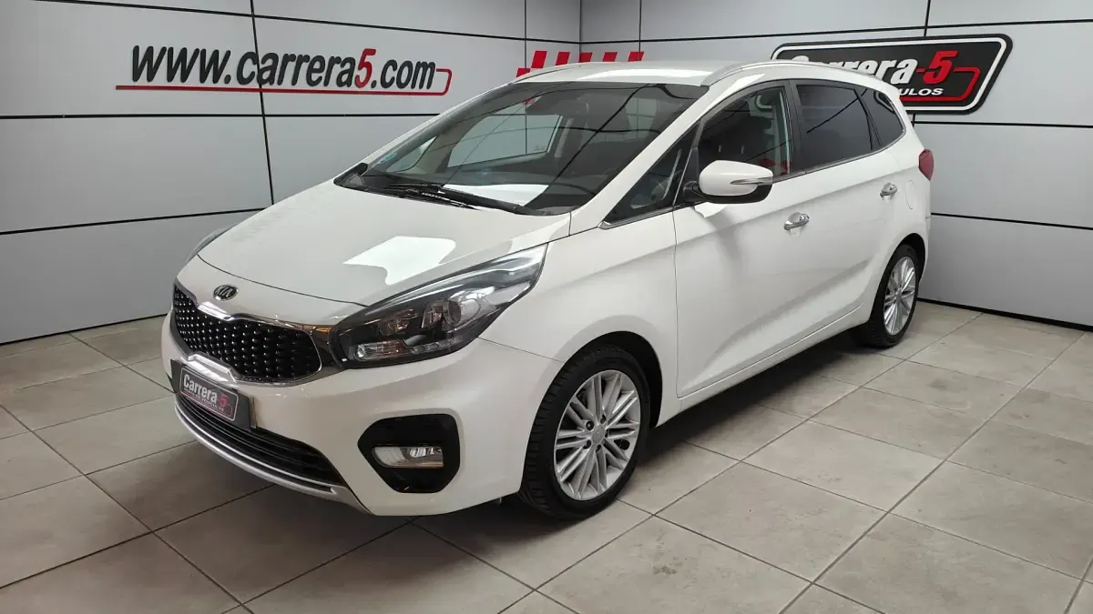 Usado Kia Carens 135 CV (99 kW) 2017 Blanco Monovolumen