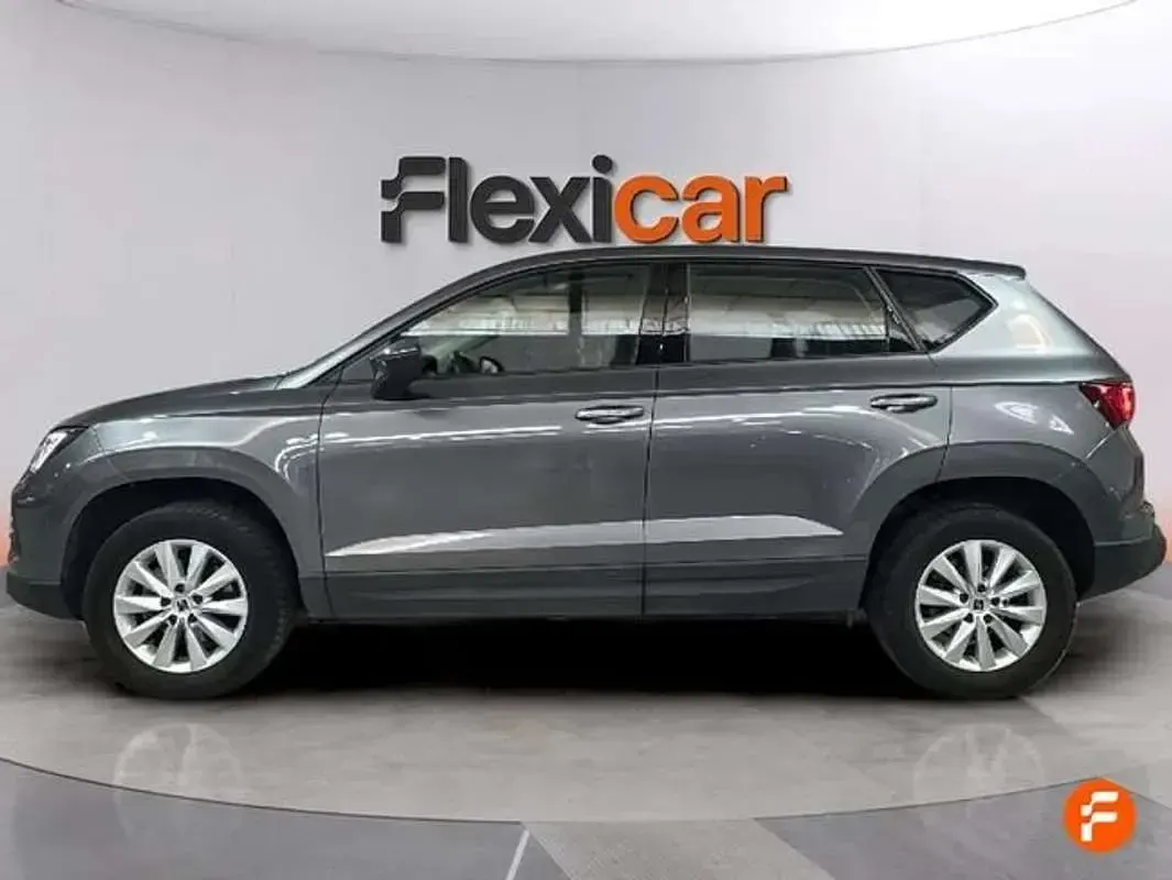Usado Seat Ateca Reference 110 CV (80 kW) 2022 Gris SUV