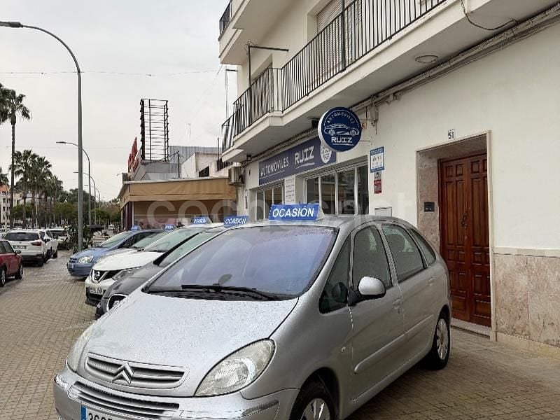 Gris / plata Usado 2011 Citroën Xsara Picasso Exclusive Monovolumen | 3799 € (Precio justo) - Imagen 1/4