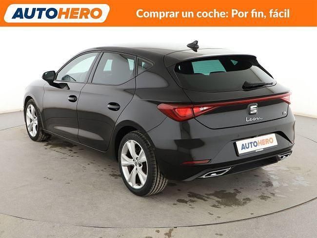 Usado Seat Leon FR 150 CV (110 kW) 2021 Negro Berlina