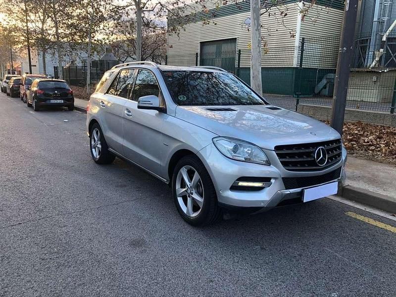 Plateado Usado 2013 Mercedes ML250 Edition 1 SUV | 22.900 € (Precio justo) - Imagen 1/4