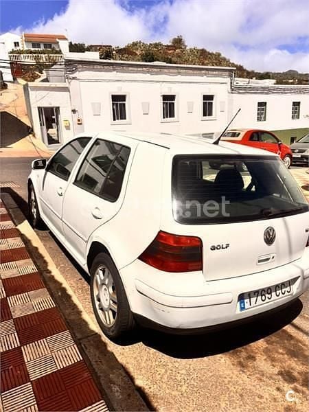 Blanco Usado 2002 VW Golf Conceptline Berlina | 2000 € (Buen precio) - Imagen 1/2
