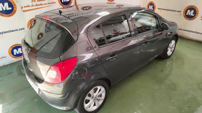 Usado Opel Corsa Expression 90 CV (66 kW) 2014 Gris Utilitario