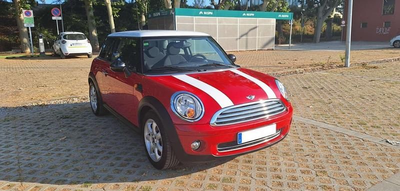 Usado Mini Cooper 120 CV (88 kW) 2007 Rojo Utilitario